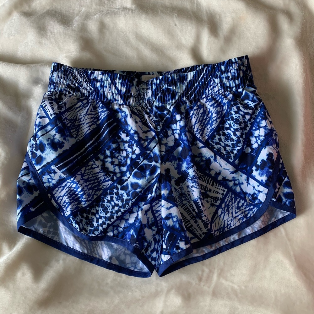 Running shorts